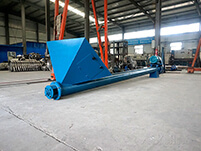 螺旋輸送機(jī)的輸送結(jié)構(gòu)為：螺旋機(jī)殼，螺旋軸，螺旋葉片，螺旋電機(jī)等多個(gè)部件的使用。